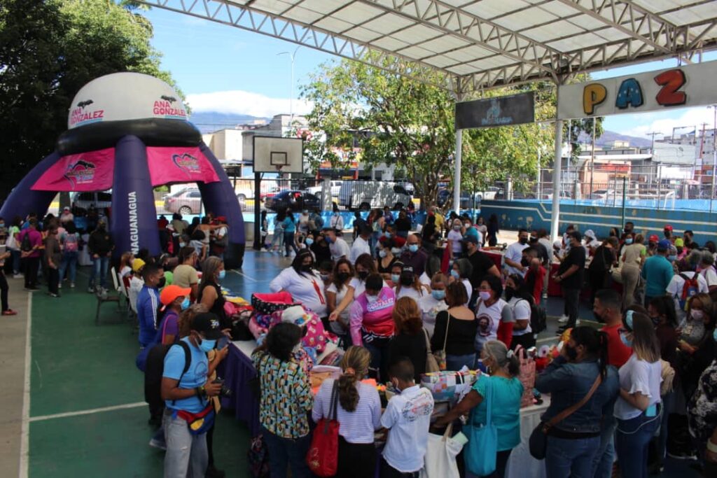 mujeres emprendedoras en Naguanagua