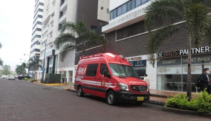 Un hombre se suicida en Guayaquil - Un hombre se suicida en Guayaquil