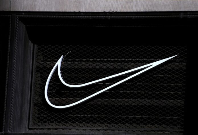 Nike presenta una demanda