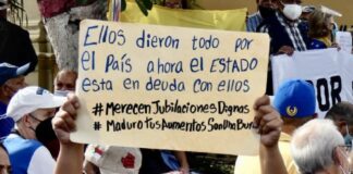 Pensionados y jubilados protestaron en Venezuela - Pensionados y jubilados protestaron en Venezuela