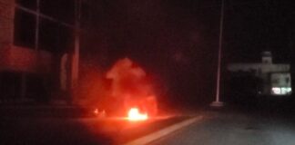 queman cauchos por racionamiento eléctrico en Cabimas - NA