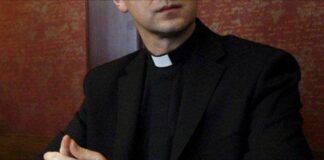 falsos sacerdotes en Puerto Cabello