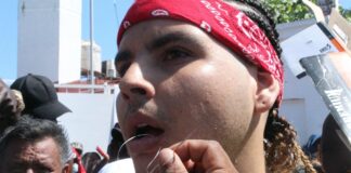 venezolanos se cosen la boca
