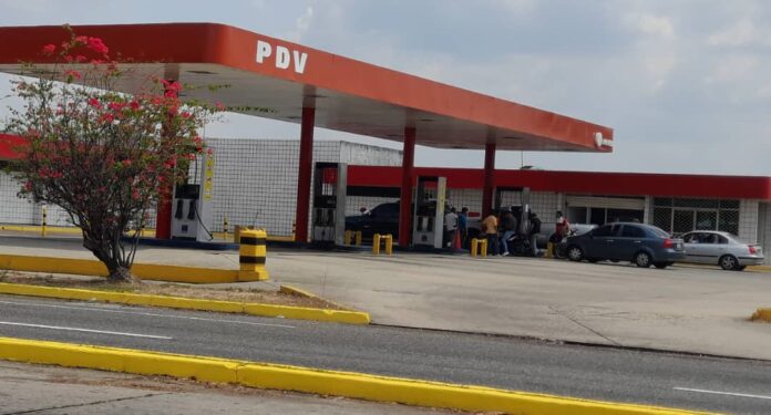 Zonas en Mérida tienen doce días sin combustible