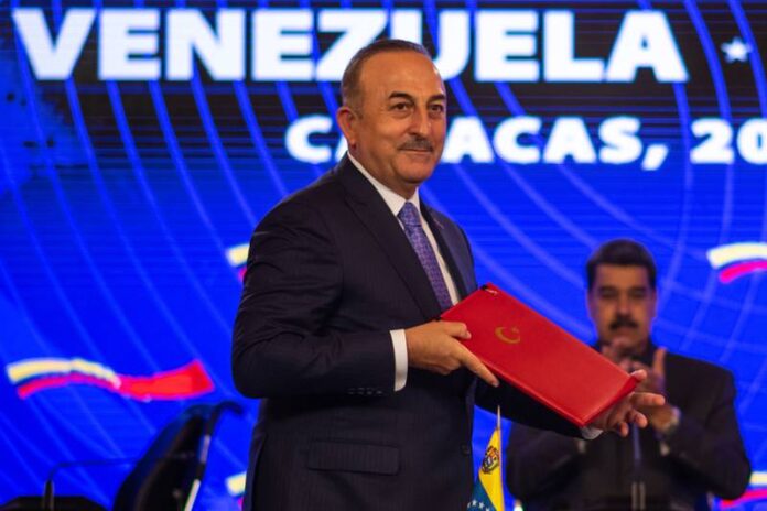 Irán y Venezuela se reúnen este lunes