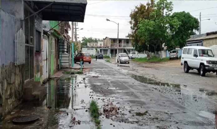 colapso de aguas negras en La Isabelica