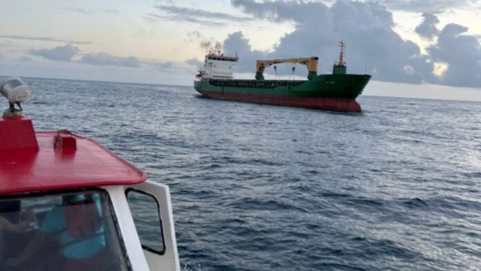 INEA recibe tripulantes del buque Cetus
