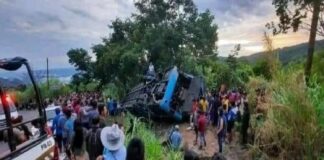 Volcamiento de bus en México