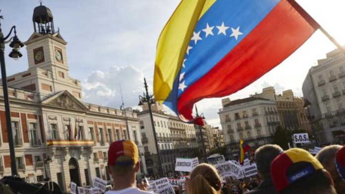 venezolanos son nacionalizados en España