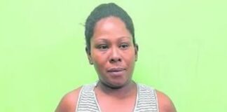 Detienen a mujer por prostituir a su hija