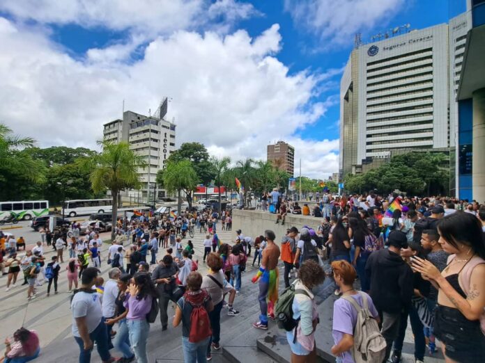 Masiva marcha LGBTIQ+ en Caracas