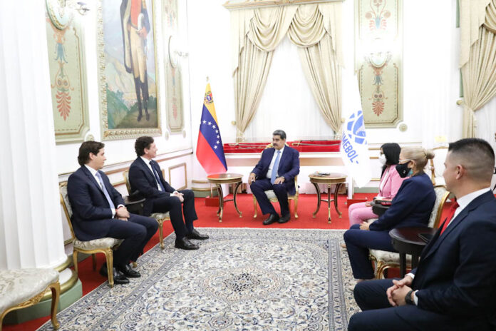 Presidente Nicolás Maduro y Conmebol se reunieron