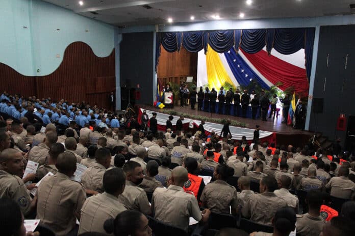 egresaron 457 nuevos profesionales