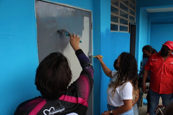 Bricomiles de educación en Naguanagua  