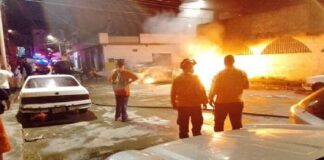 Se incendiaron 3 vehículos en Las Minas