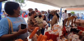 Ferias del Campo Soberano distribuyen