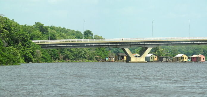 Familias afectadas por Río Limón Zulia