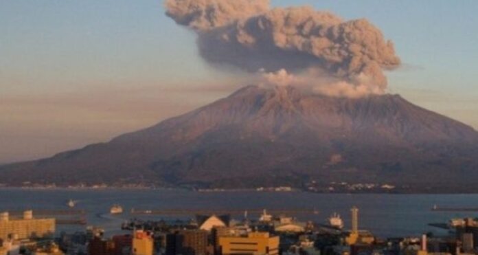 volcán japonés Sakurajima