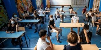 Italia abrirá el año escolar sin mascarillas