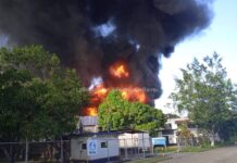 incendio en fábrica de pinturas en Miranda
