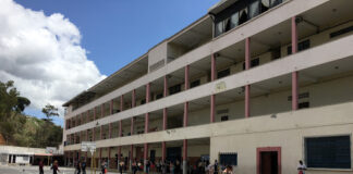 anegaciones en el colegio Margot Meyer de Caracas