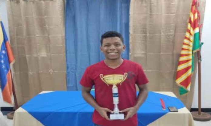 Carabobeño Campeón Nacional de Ajedrez Juvenil