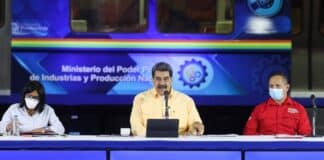 Maduro tilda de terrorista a Roberto Patiño