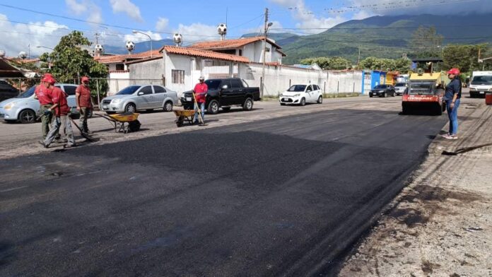 Aplicadas 3 mil toneladas de asfalto en San Cristóbal