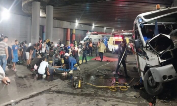 heridos accidente túnel avenida Bolívar