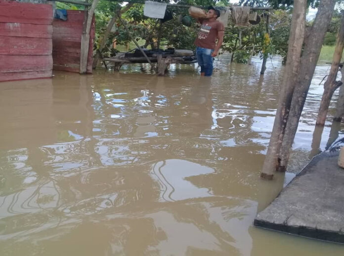 Intensas lluvias en Zulia dejan miles de familias afectadas
