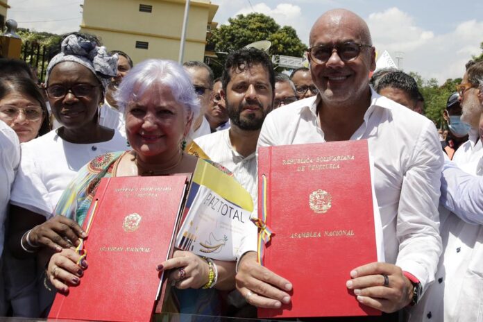 Parlamentos de Colombia y Venezuela establecieron agenda conjunta