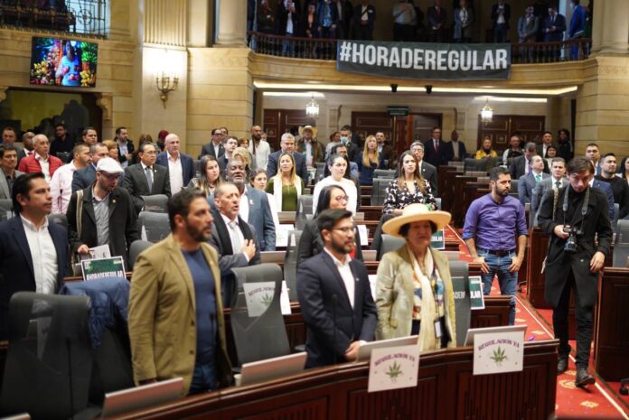 Avanza proyecto de Ley que regula el uso de cannabis recreativo en Colombia