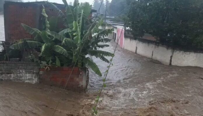 Río Noguera provocó inundaciones