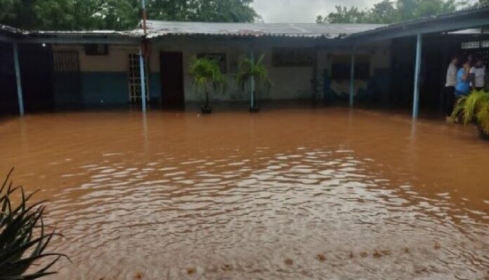 escuelas en Guárico se inundaron