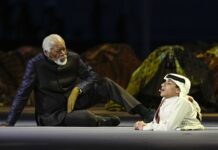 ¿Quién es Ghanim al Muftah? El joven junto a Morgan Freeman en la ceremonia inagural del Mundial Qatar