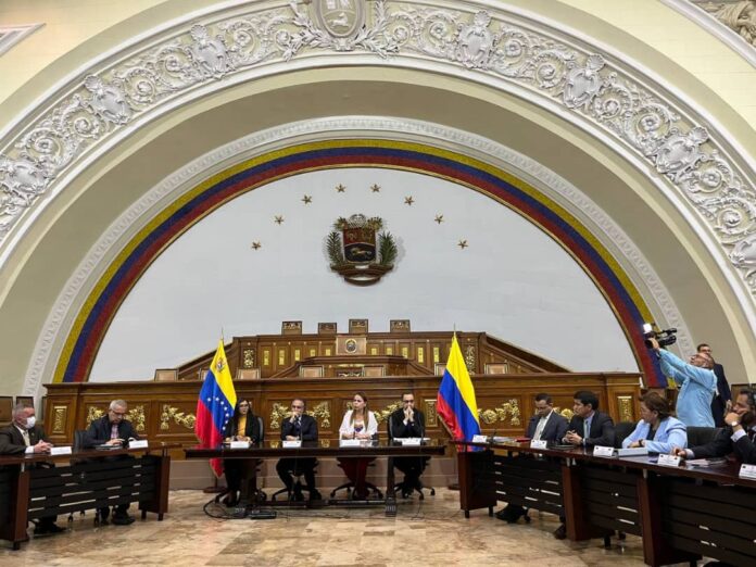 Instalan Grupo de Amistad Parlamentaria Venezuela - Colombia