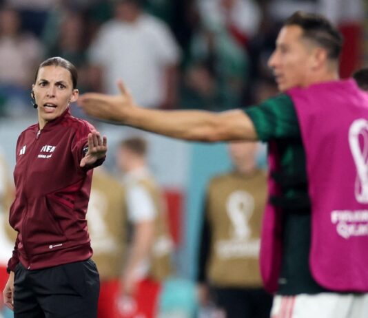 Stephanie Frappart primera mujer árbitro en la historia del Mundial