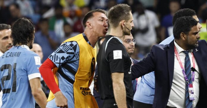Fifa anuncia medidas disciplinarias contra Uruguay por su comportamiento en el Mundial