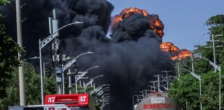 Voraz incendio en Barranquilla deja como saldo un fallecido