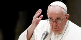 Papa Francisco firmó su carta de renuncia en caso de mala salud