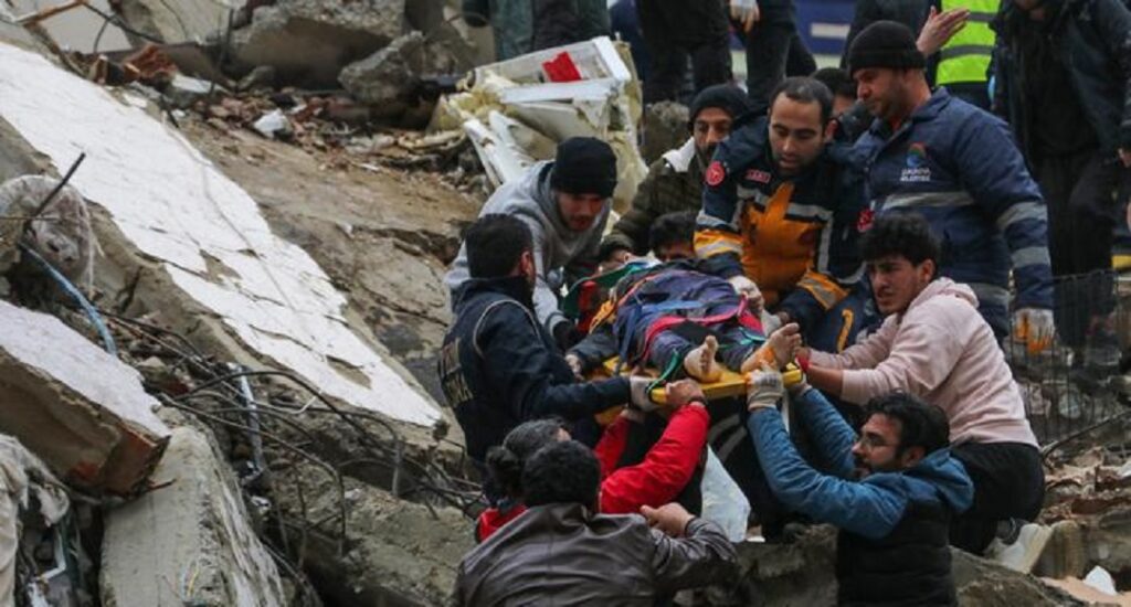 Casi 20 mil fallecidos y más de 70 mil heridos tras sismo en Siria y Turquía 