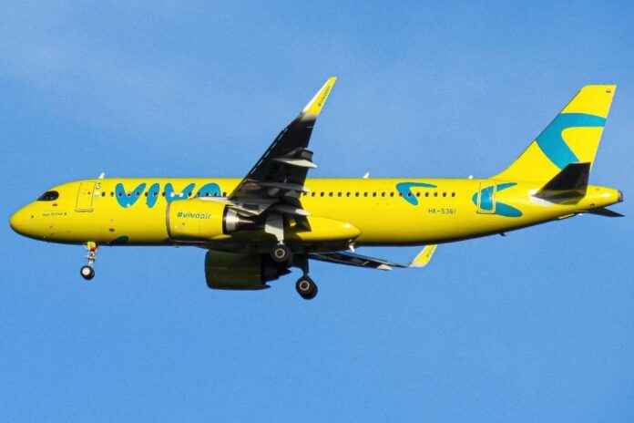 ¡Caos en aeropuertos de Colombia! Viva Air suspende vuelos sin previo aviso