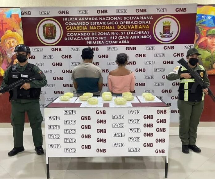 Táchira: Detenida pareja en Peracal con 5 kilos de droga
