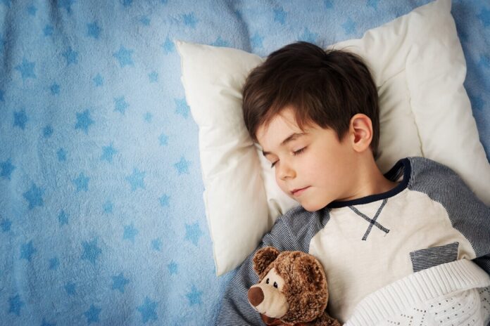 ¿Cuánto debe dormir tu hijo? Esto es lo que dice los expertos