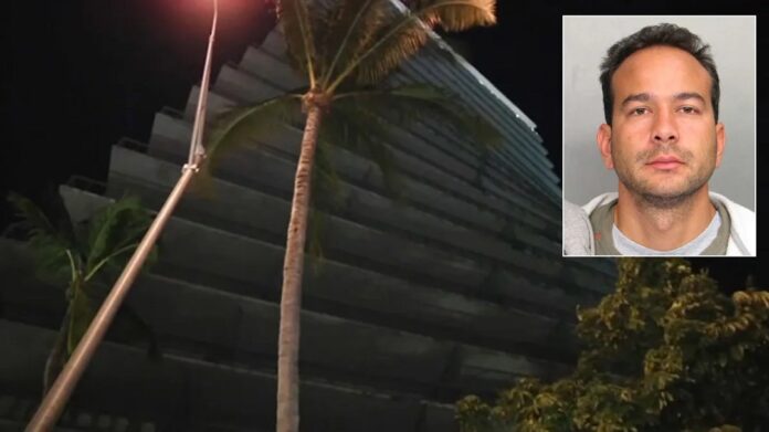 Un venezolano de 53 años de edad identificado como José Manuel González Testino mató presuntamente a su hijo menor, de 3 años de edad y después se quitó la vida, ambos cuerpos fueron encontrados por la policía en horas de la noche del miércoles 1 de marzo en su vivienda del vecindario de Coconut Grove, en Miami.