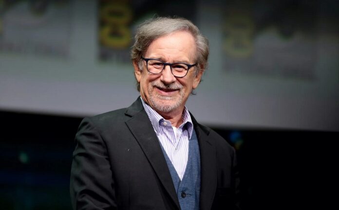 Steven Spielberg dice que Estados Unidos esconde información sobre ovnis