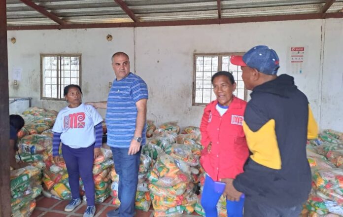 entrega bolsas alimentos indígenas zulia
