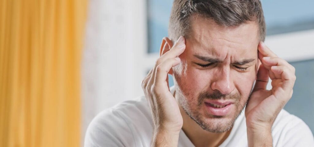 ¿Sufres de migrañas? Más síntomas de los que crees pueden estar relacionados

