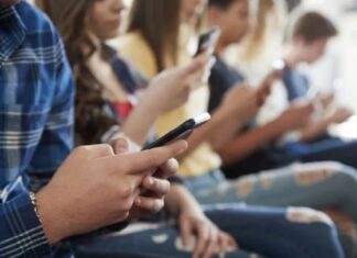Riesgos del sexting que deben conocer los adolescentes