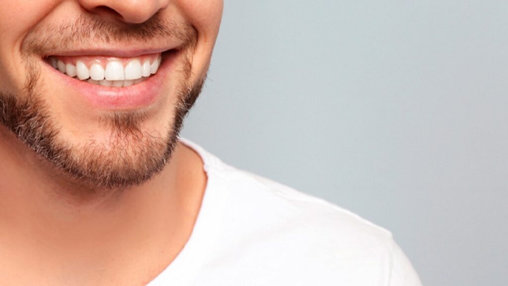 6 costumbres que pueden estropear tus dientes